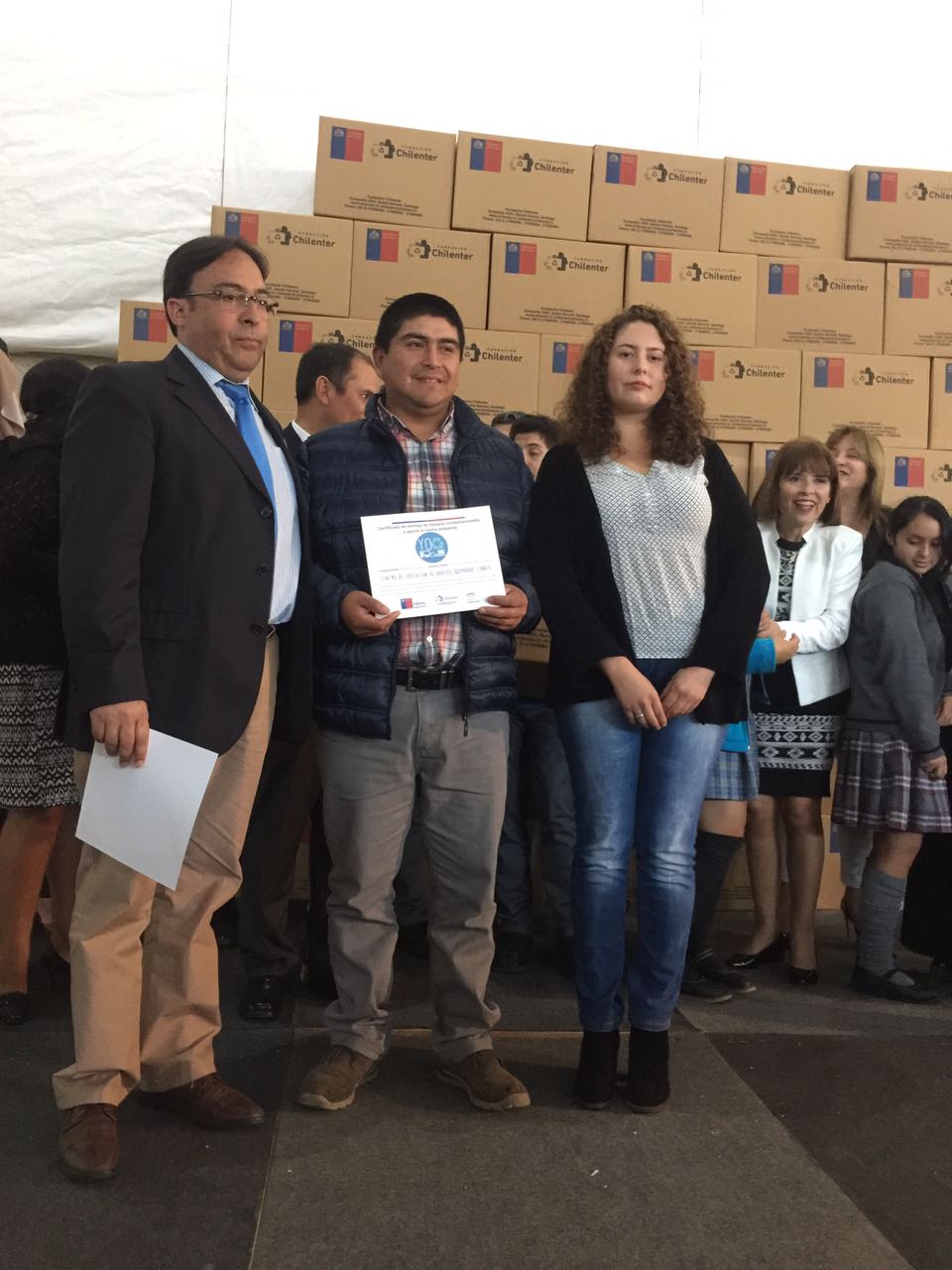 CEIA RECIBE COMPUTADORES REACONDICIONADOS