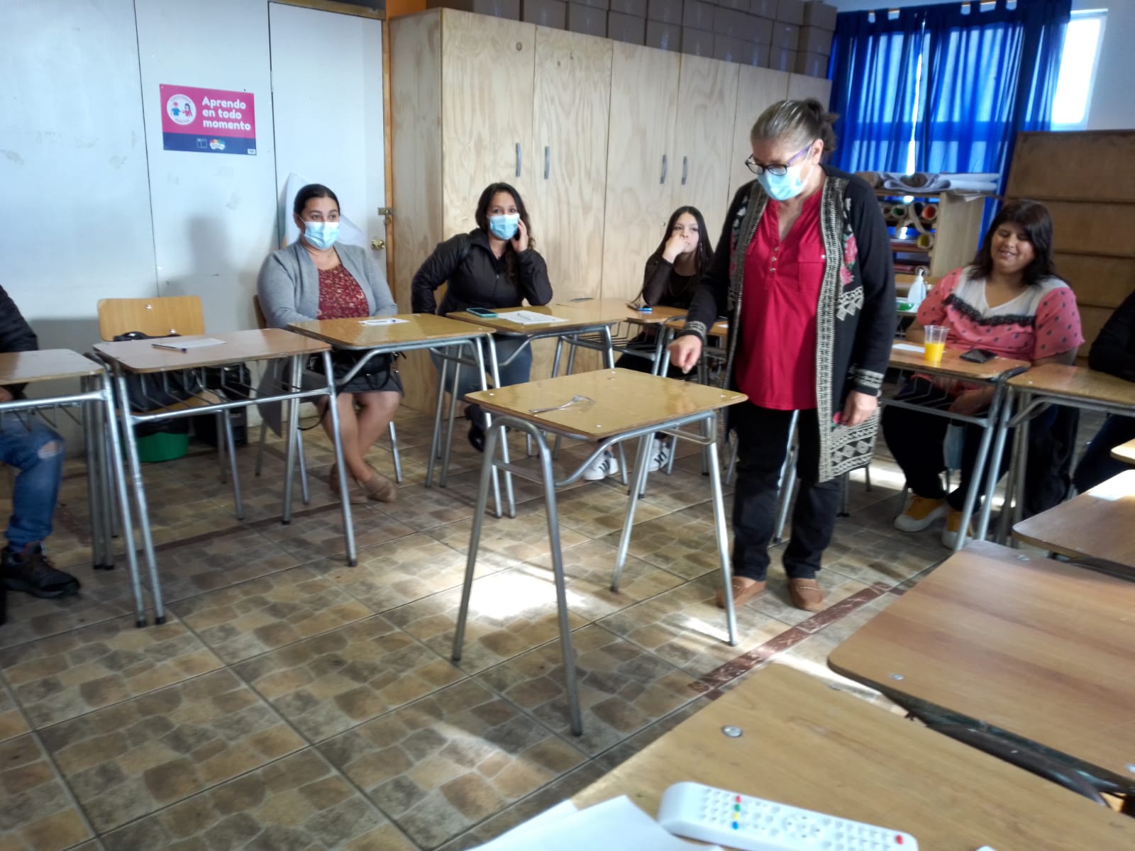 TALLER PARA PADRES Y APODERADOS/AS